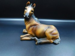 6 INCH DARK BROWN, WHITE BLAZE LAYING FOAL HORSE MADE IN CHINA